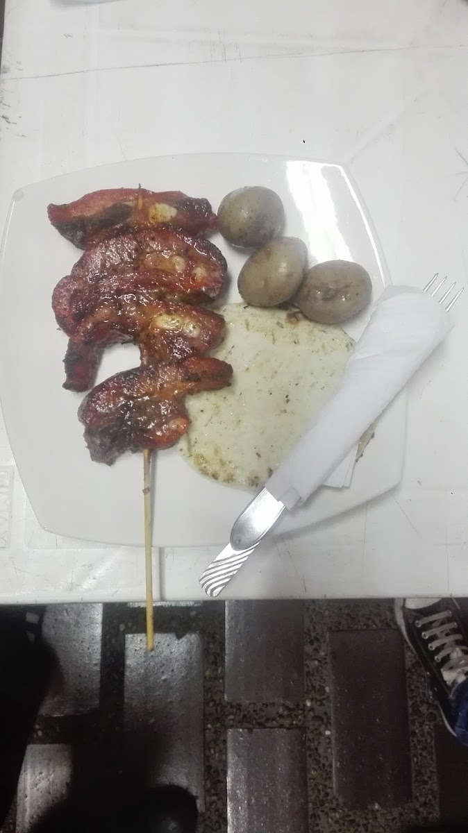 LA PARRILLADA DE EMMI