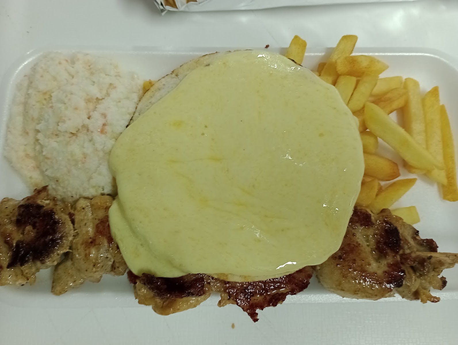 Los Perritos y Hamburguesas D Caliche