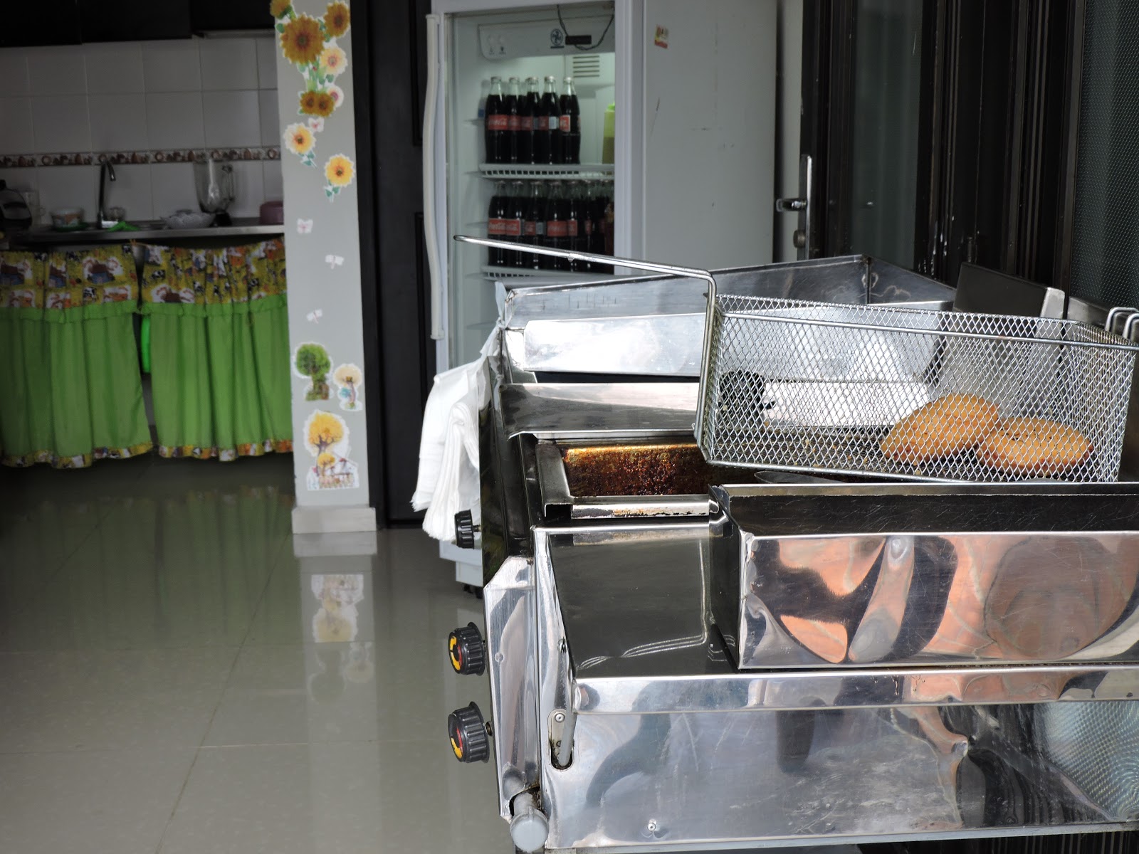 Empanadas , pasteles y pollo asado del tio pacho