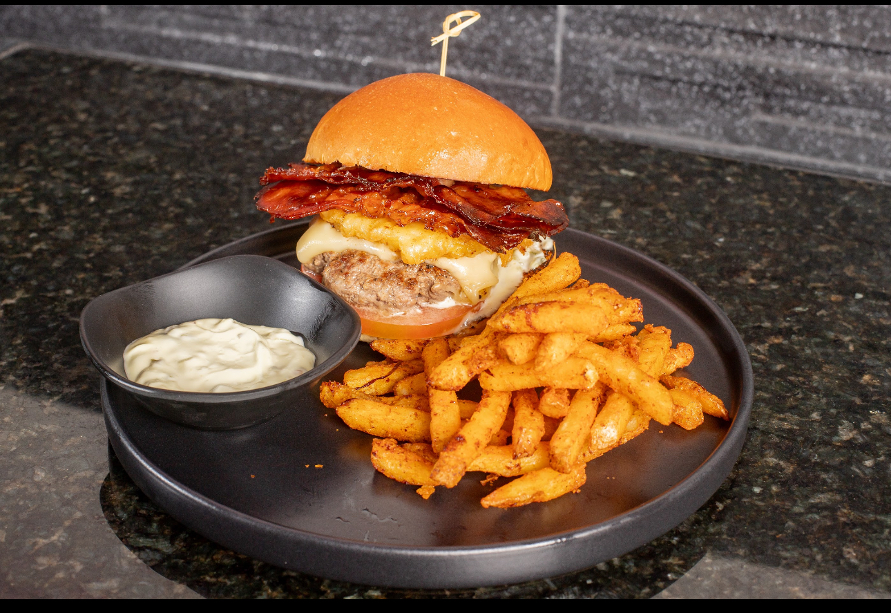 PRIMES Hot’s & Burgers