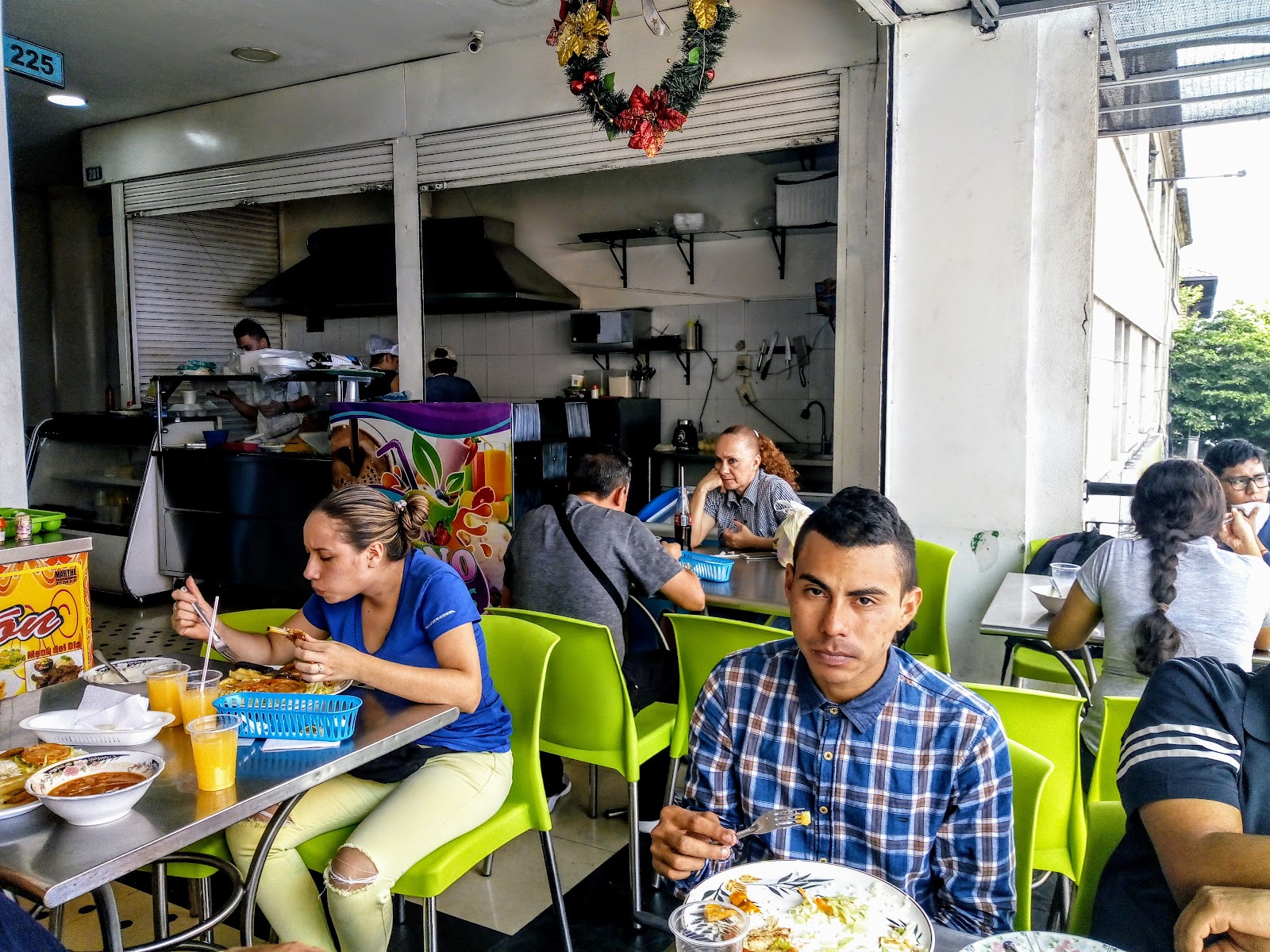 Restaurante La Sazón Segundo Piso