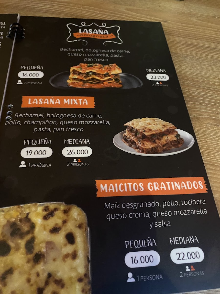 Naty's pizzas