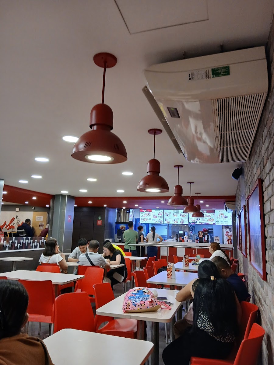 KFC Laureles