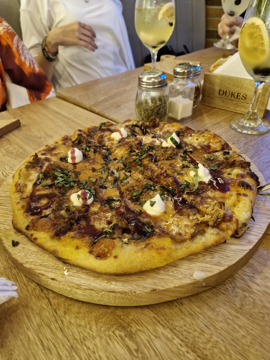 Dukes Pizzas Sede Poblado