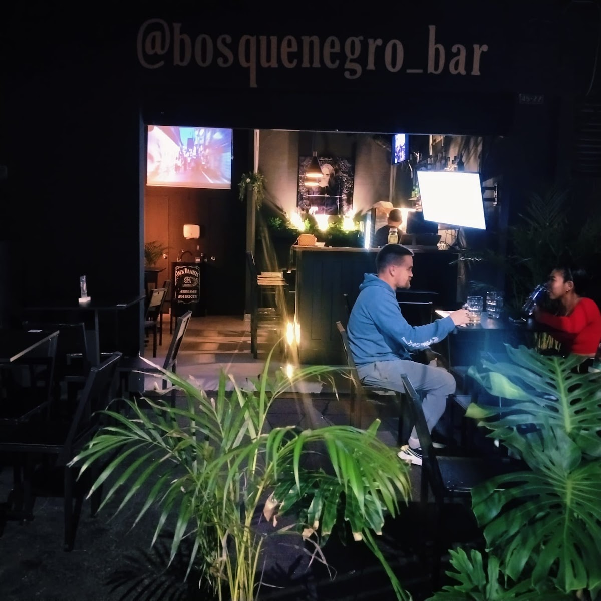 Bosque negro Bar
