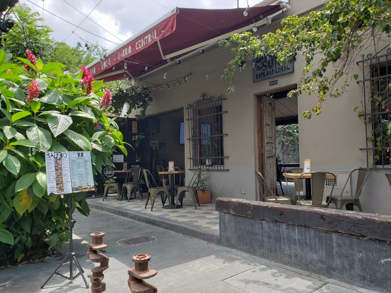 Barrio Sur Cafe Bar