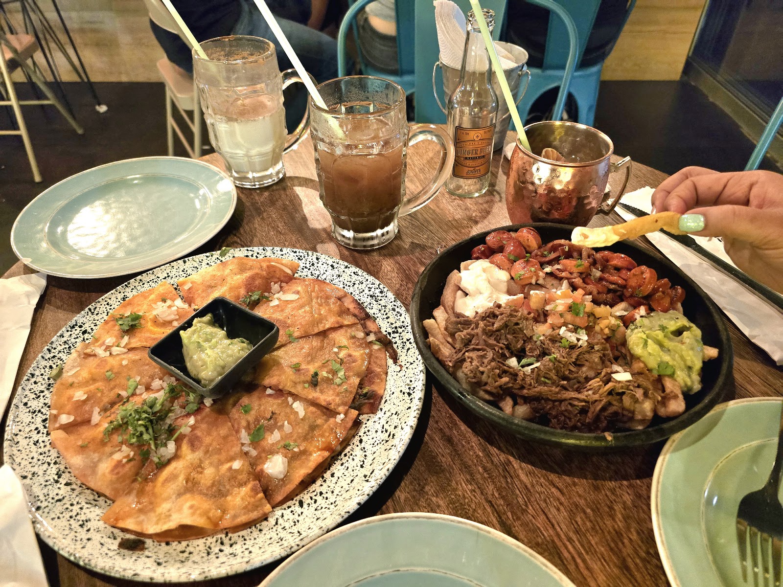 Los Birria Gastro-Bar
