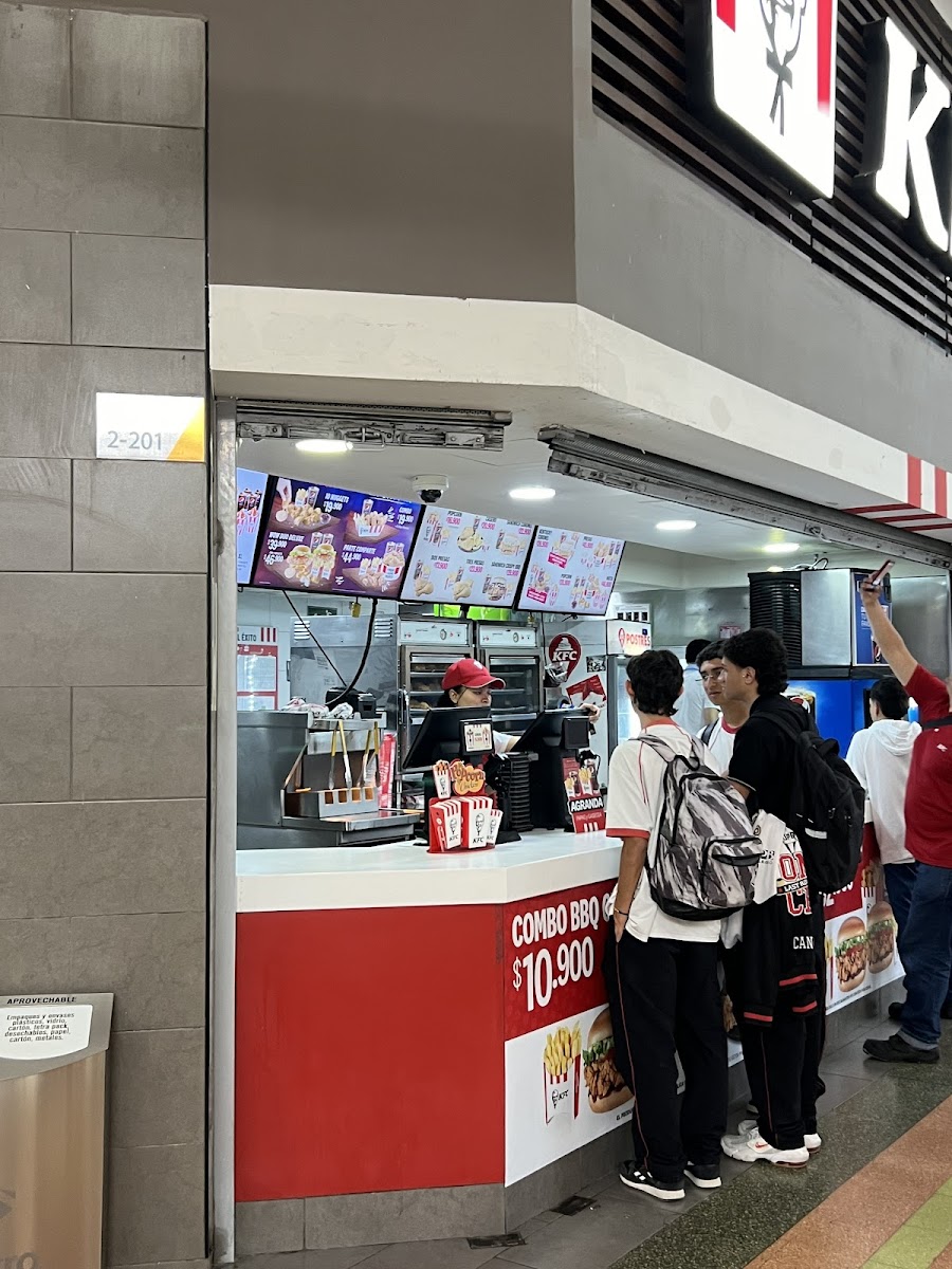 KFC Unicentro Medellín