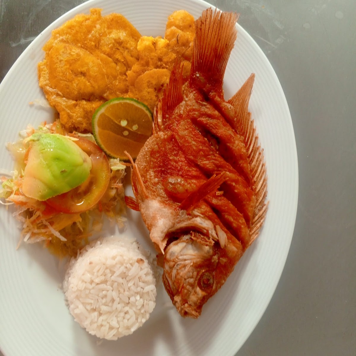 Restaurante y cevichería la llegada al mar