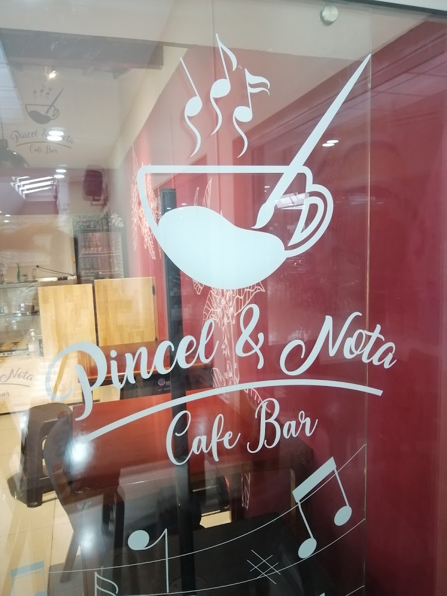 Café Pincel y Nota