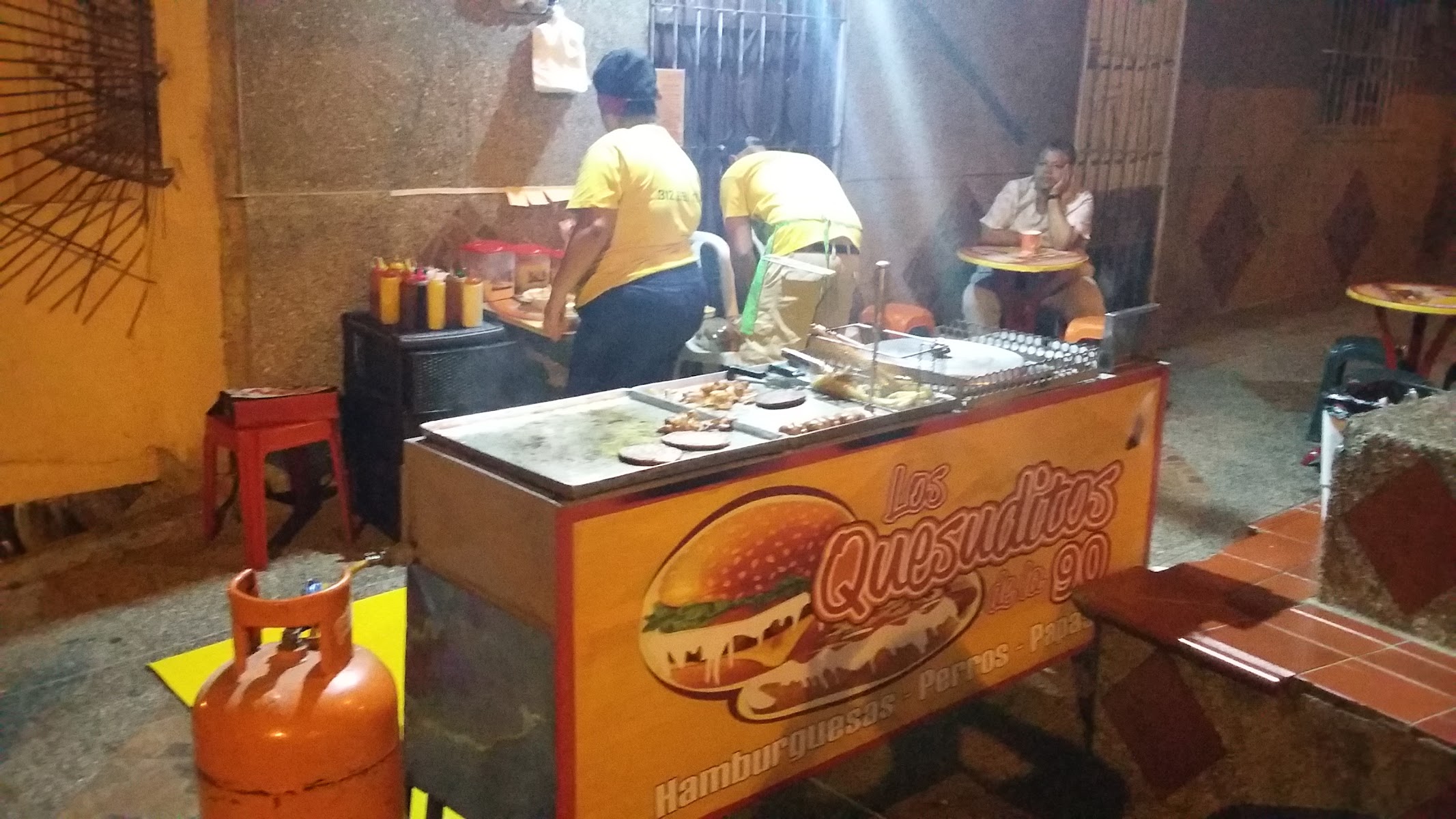 Los Quesuditos de la 90