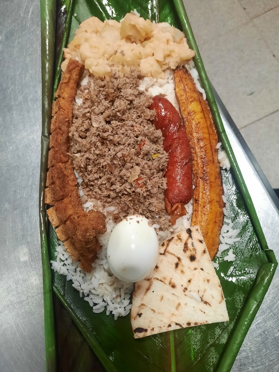 Tamales Y Fiambres La 35