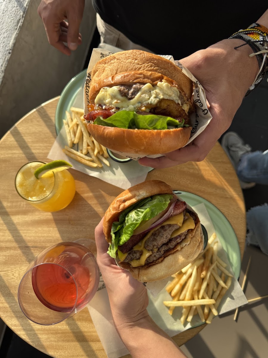 Pedacito Burger Terraza