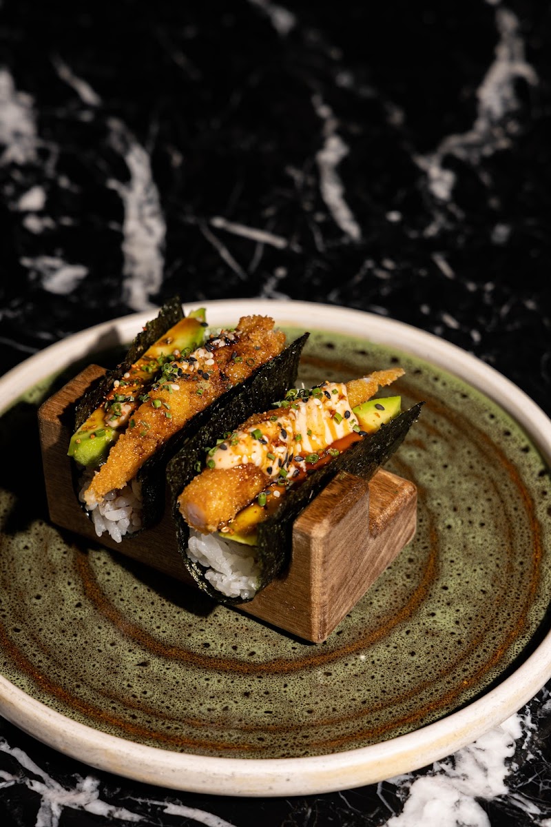 ONI Nikkei - sushi medellin