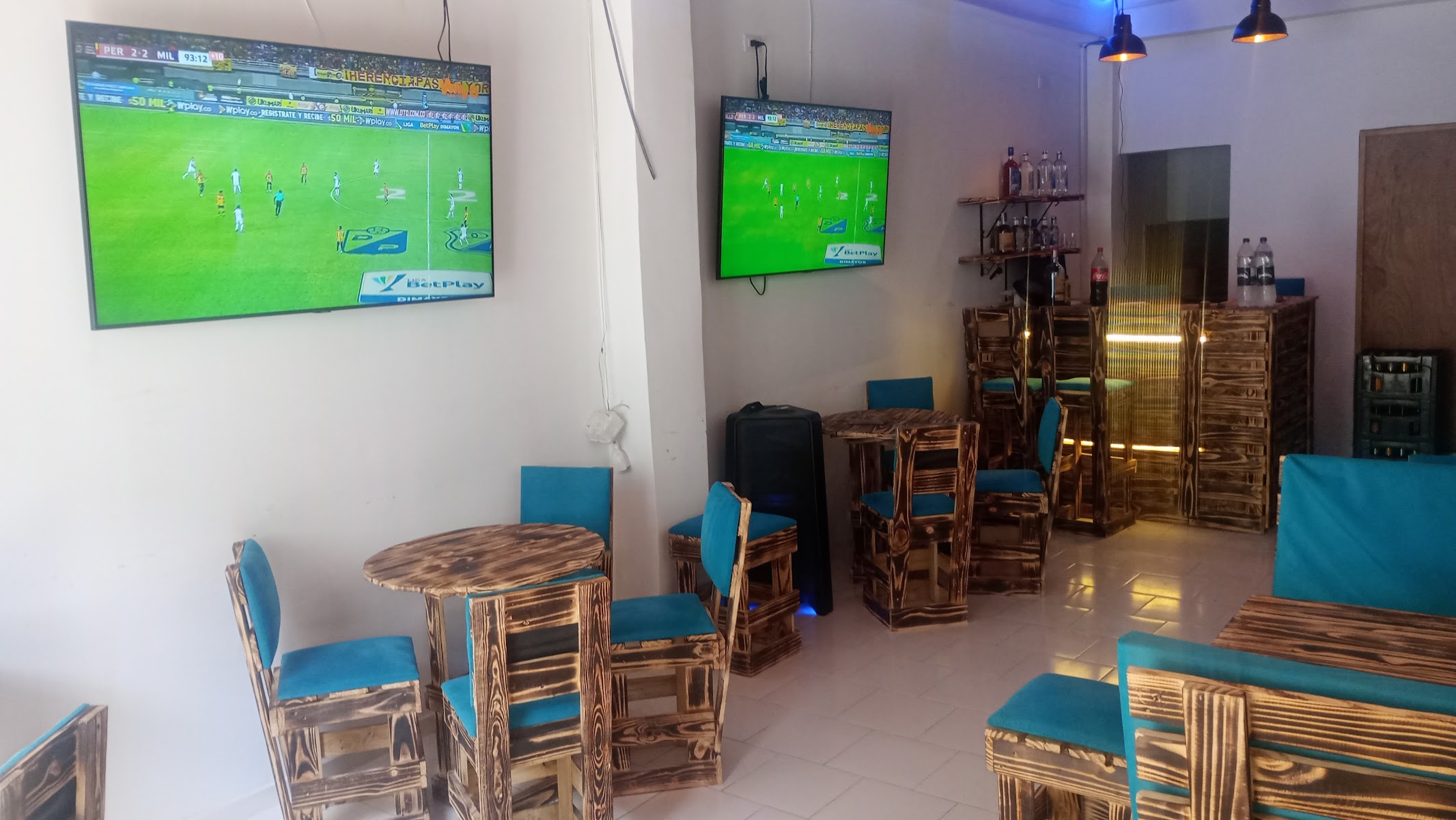 BAR THE LUX P&A