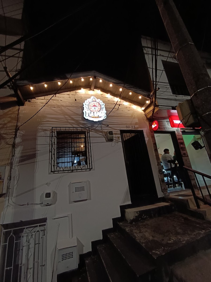 D' La Casa Pizza