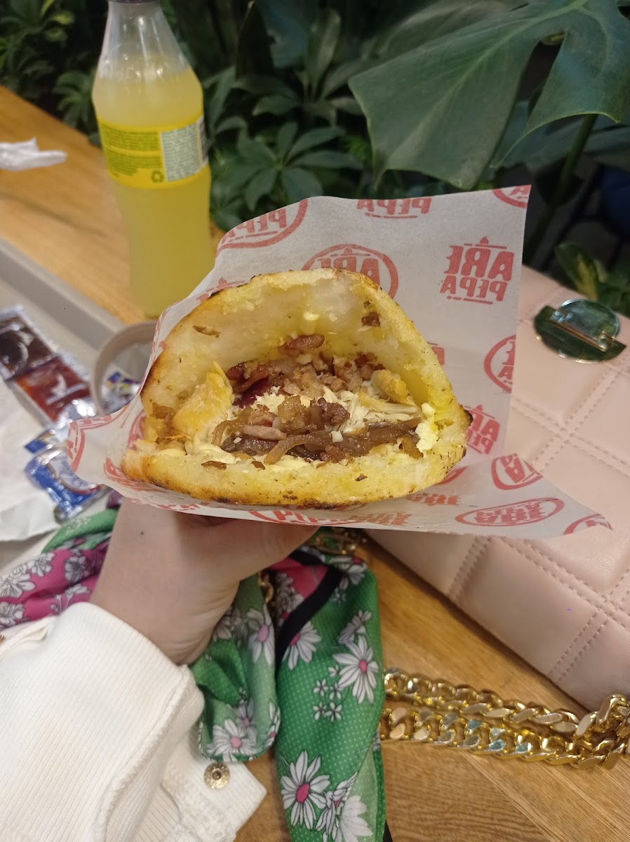 Arepepa | Belén | Arepas Rellenas | Medellín