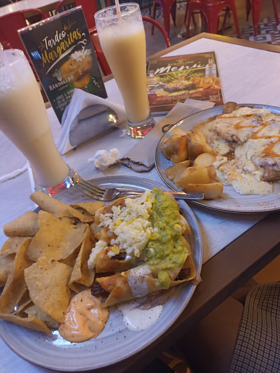 Bandolero Cantina y Cocina
