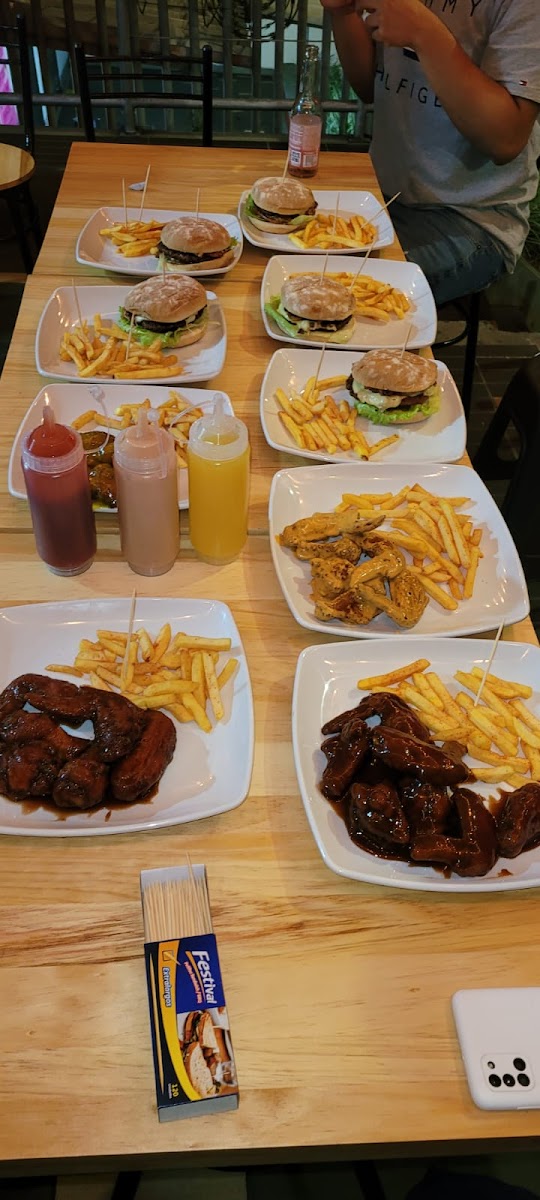 Street Wings