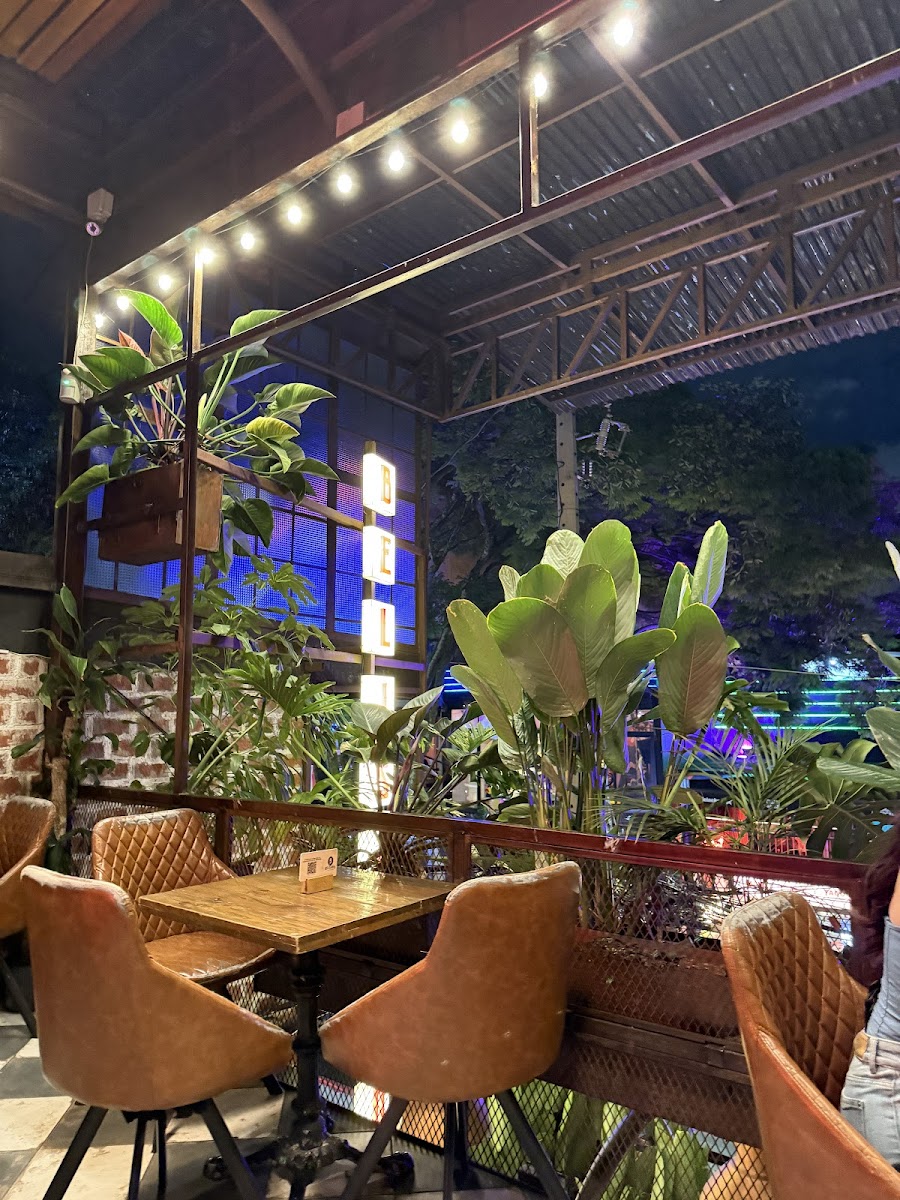 BELISARIO / BAR / RESTAURANTE / EL POBLADO / PROVENZA