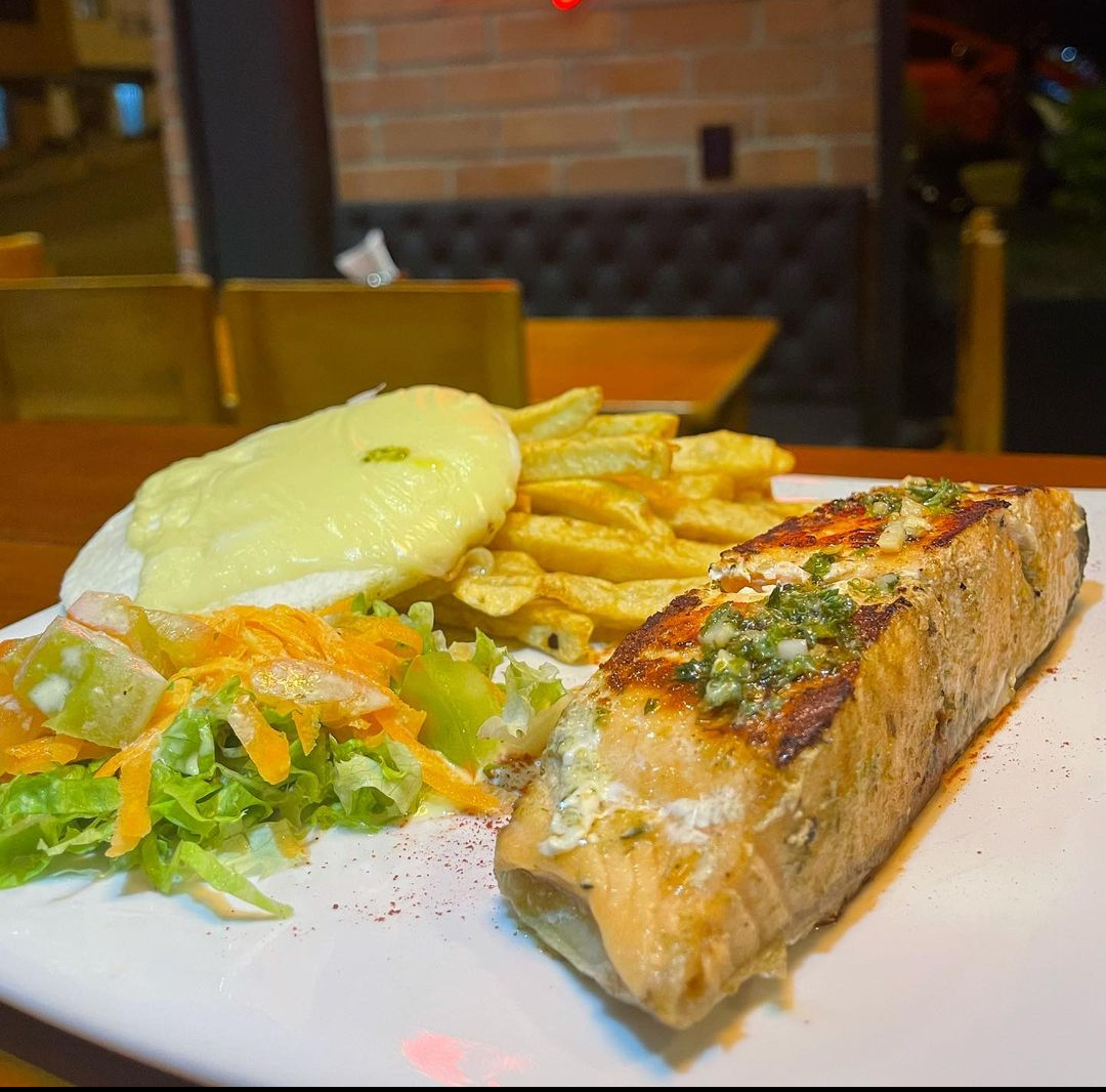EUREKA GRILL