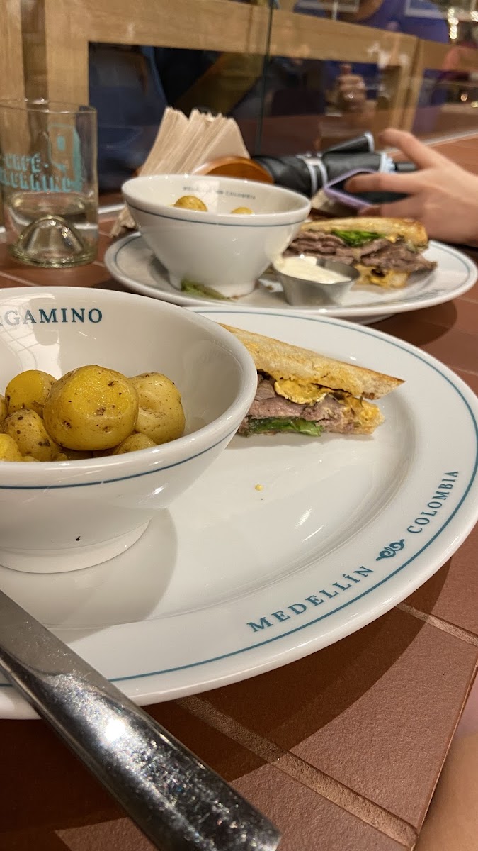 Pergamino Café Arkadia