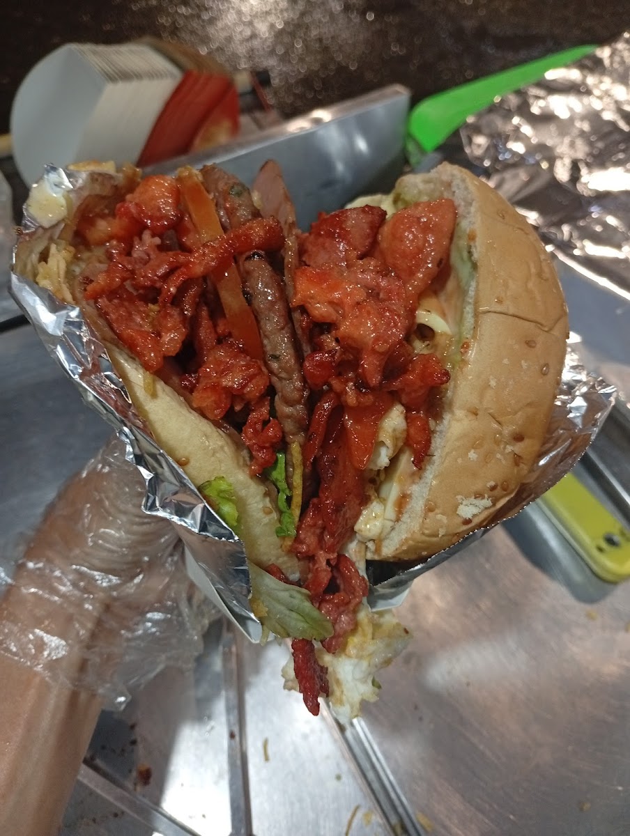 Burger paque deivi - hamburguesas y perros