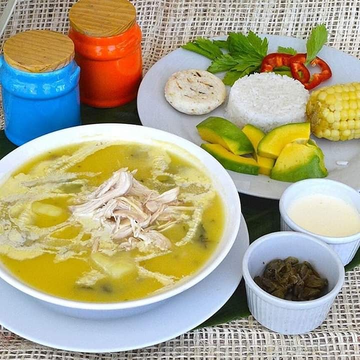 EL ALMUERZO