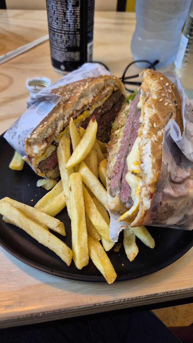 ArepaMÉ Medellín