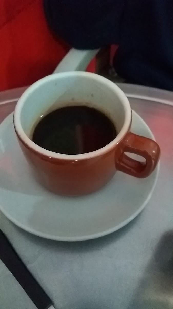 El Cafe Se Toma Aqui