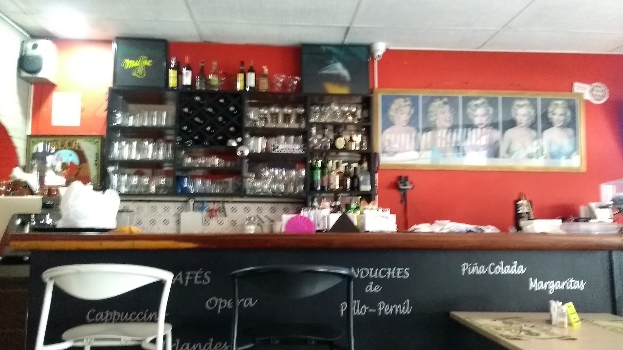 El Cafe Se Toma Aqui