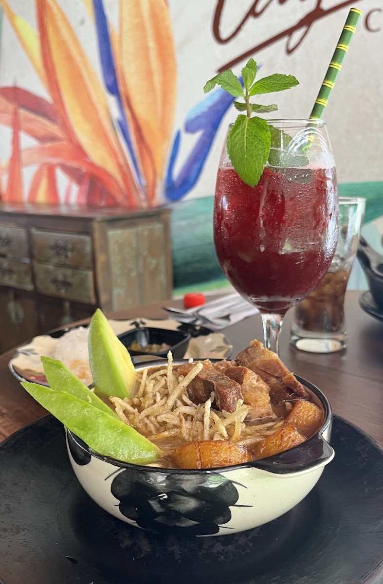 Restaurante Cazuelitas CC San Diego