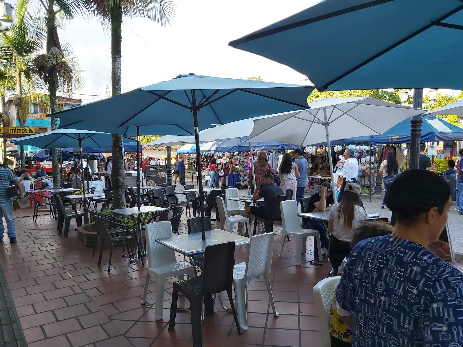 Tiki Taka resto bar