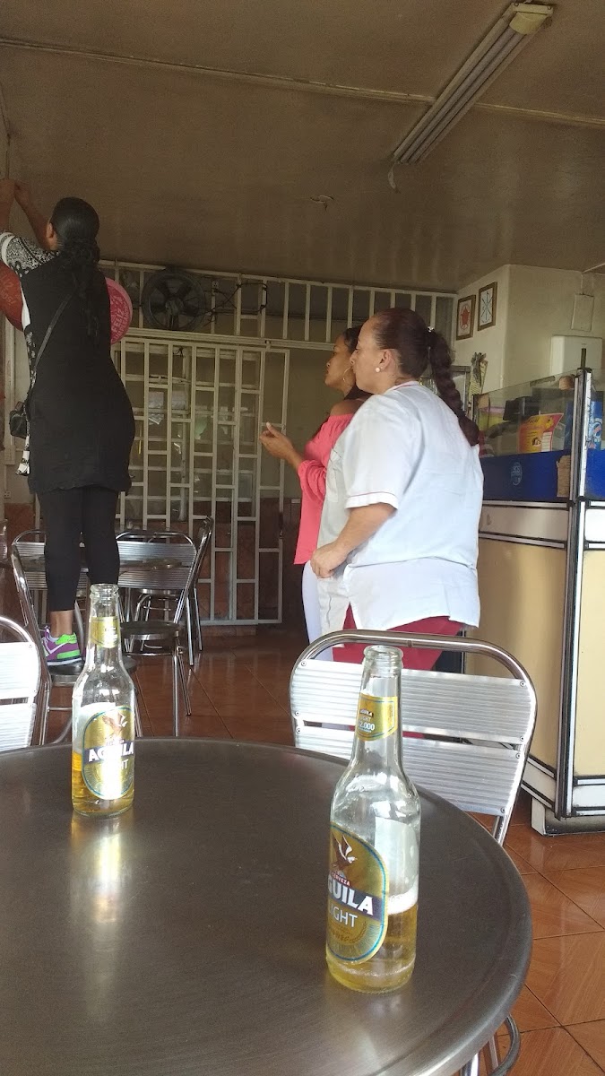 La Casa del Pollo Dorado