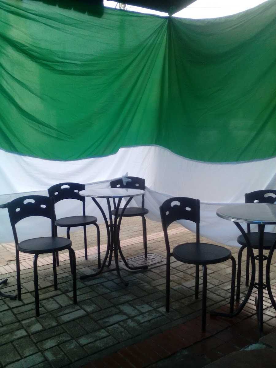 SAMIQUI BAR