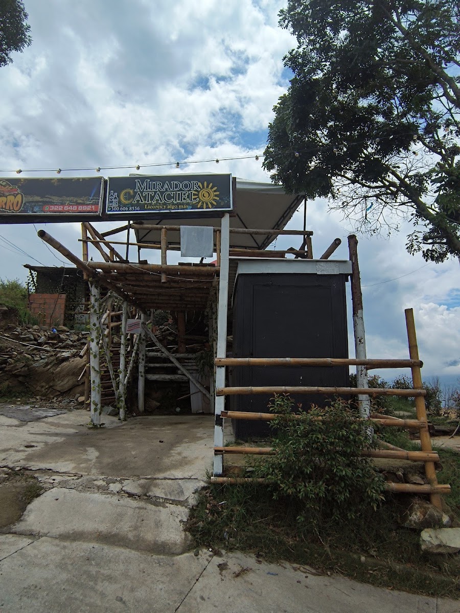 Mirador catacielo