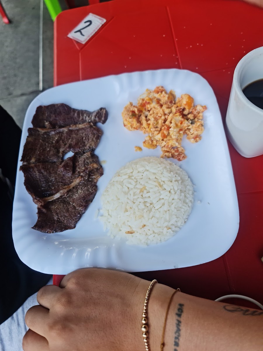 AREPAS ALCARBON LA 92