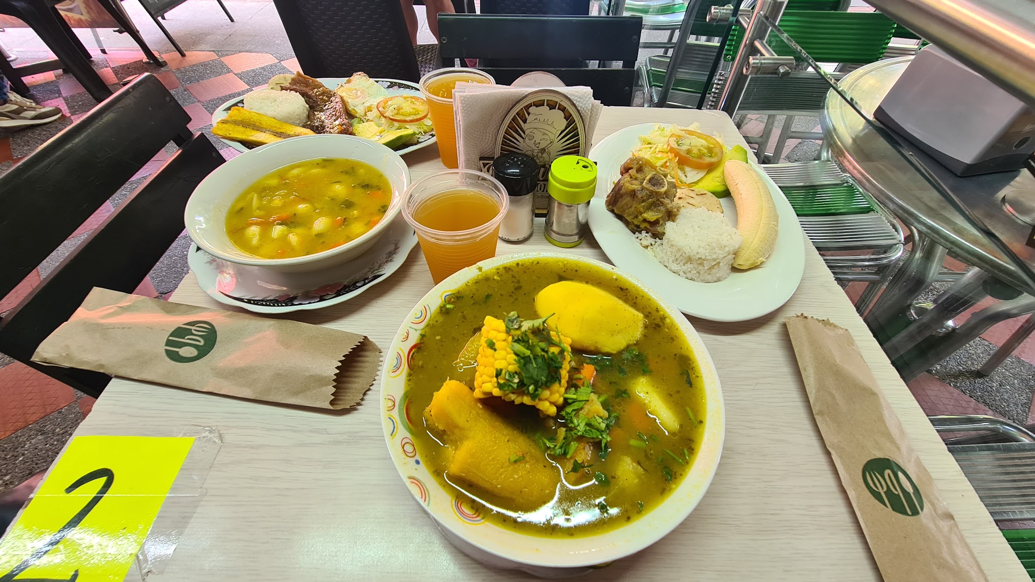 Restaurante La Mona