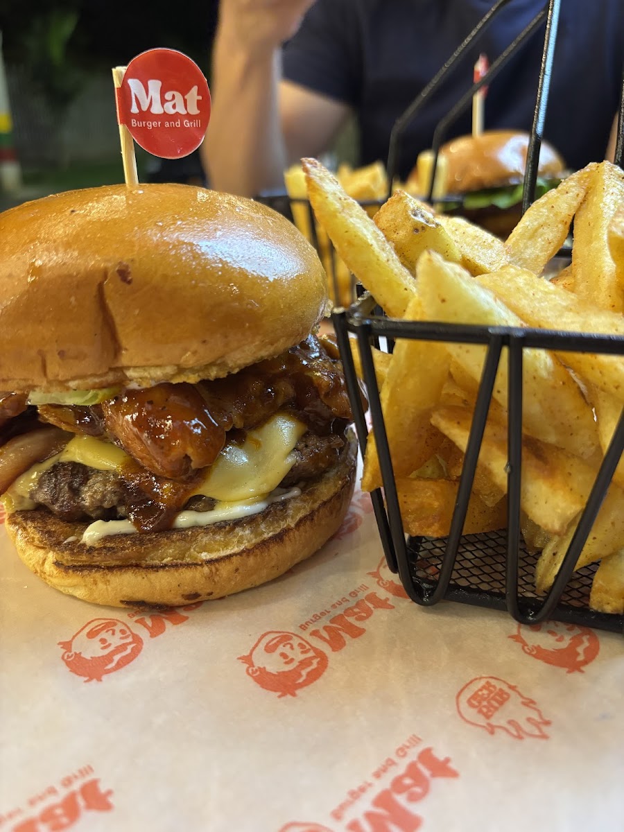 Mat burger and grill