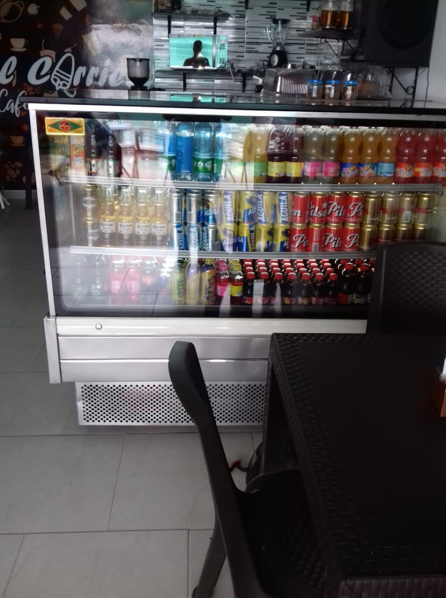 EL CARRIEL. ¡Café y algo más!