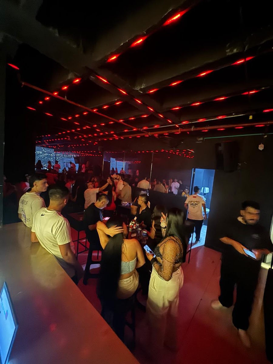 Tsunami Night Club