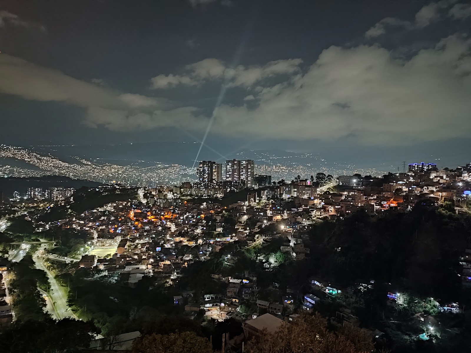MIRADOR LUNA AZUL 🌜