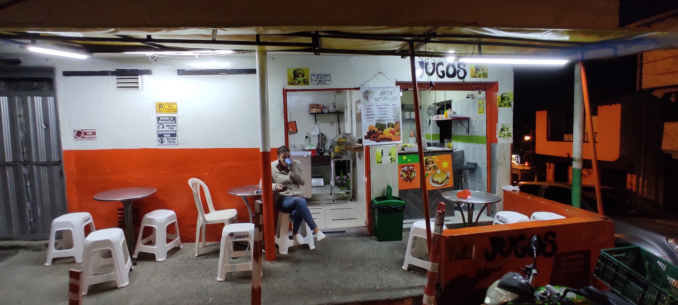 MIX BURGER Y ALGO MAS