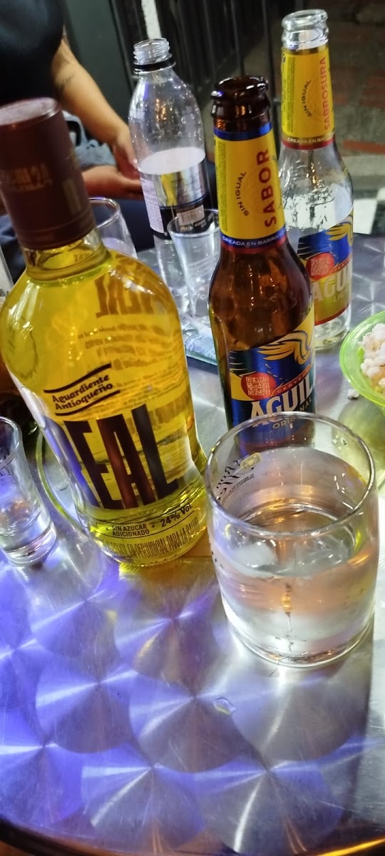 NUESTRO BAR