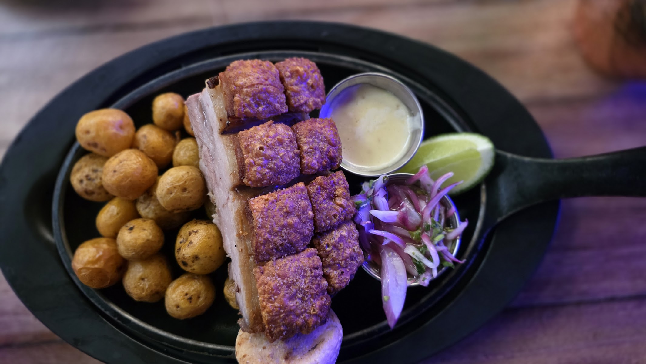 Restaurante La Matriarca Medellín | Chicharrón | Comida Tradicional