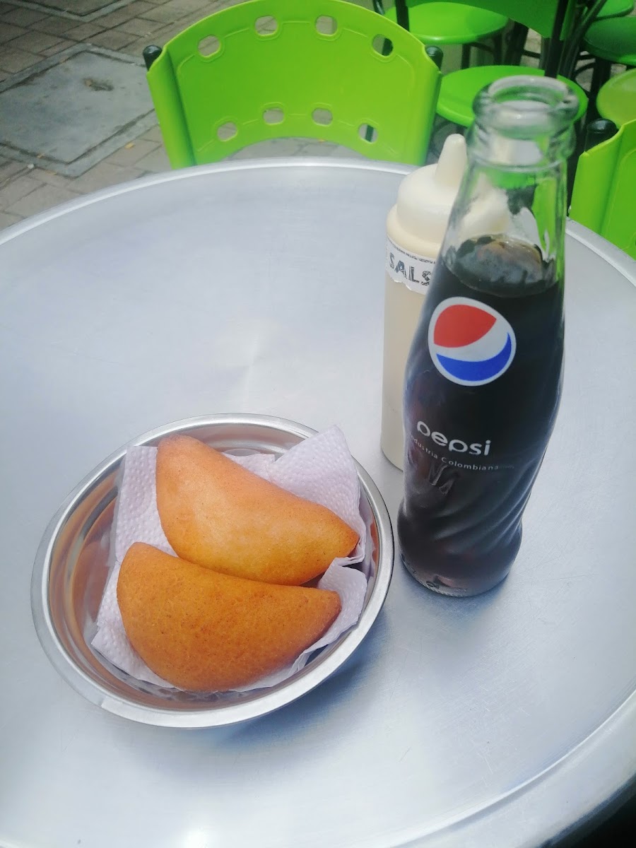 La Paisana Empanadas Y Mas