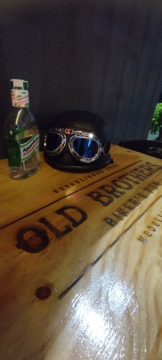 Old Brothers Biker Pub