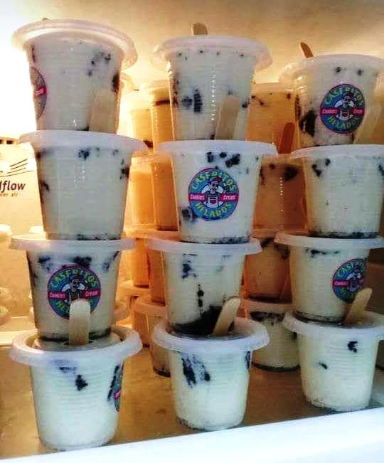 Víctor Perros y Helados Caseritos