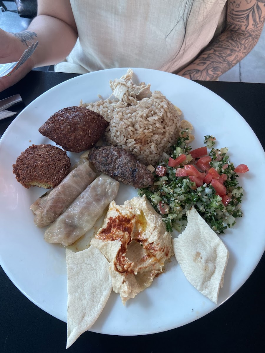 Hummus Fusión | Restaurante | Comida Árabe | El Poblado I Medellín