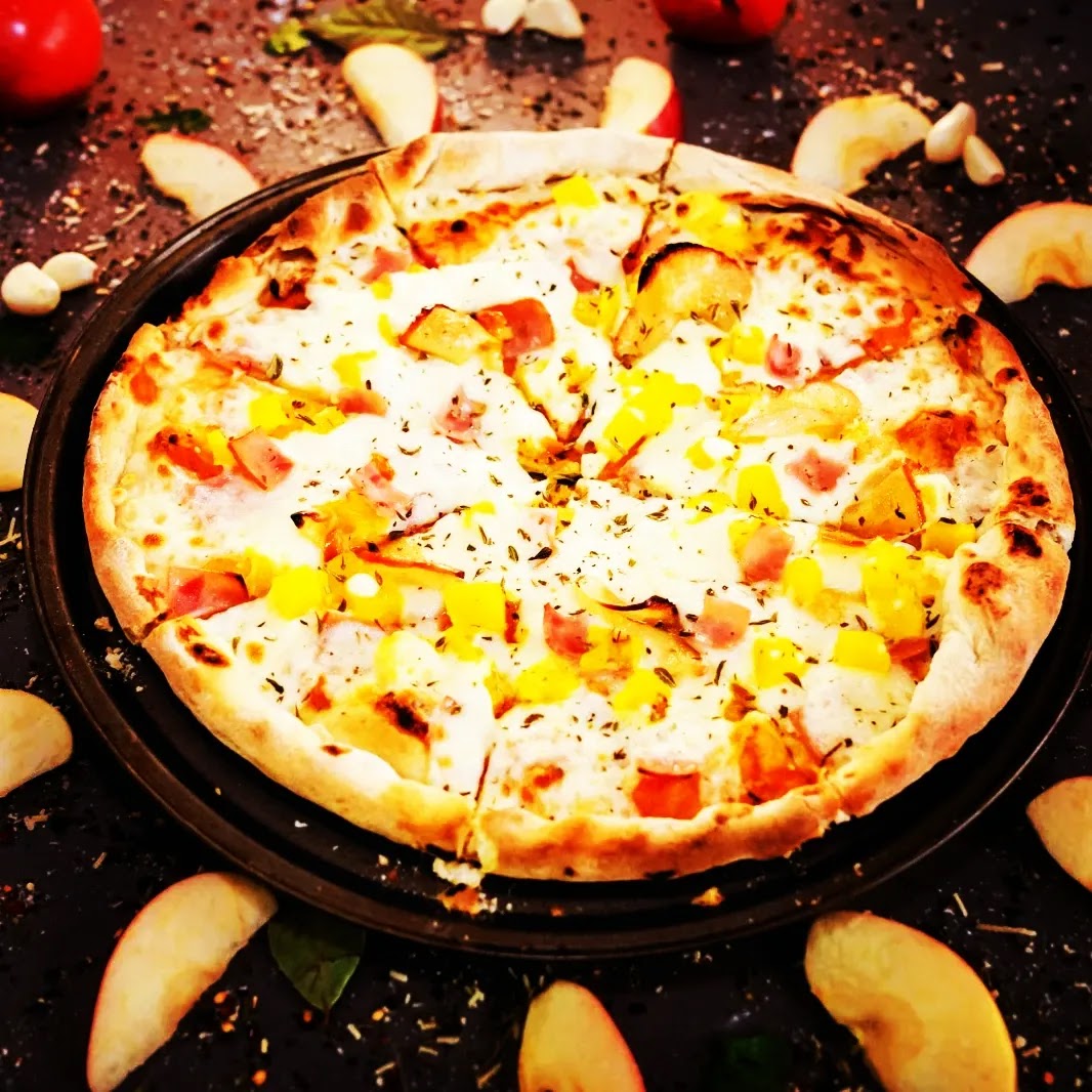 PAOLITOS PIZZA PASTA Y CAFE